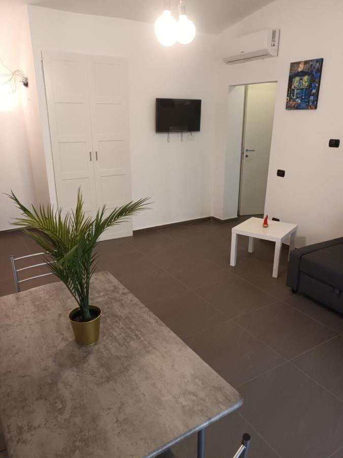 Apartamento Casa Pitloo Nápoles Exterior foto